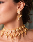 Tulip Era Champaigne Crystal Choker