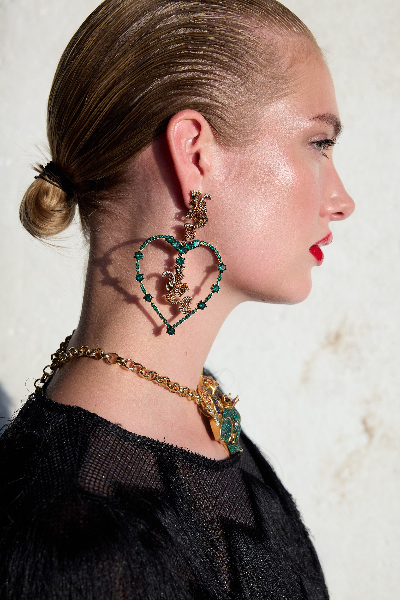 Secret of Heart Green Big Heart Garnet Dragon Earrings