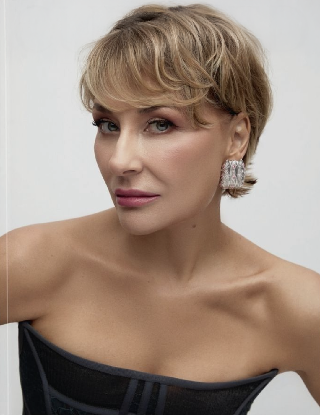 Istanbul Tulip White Earrings